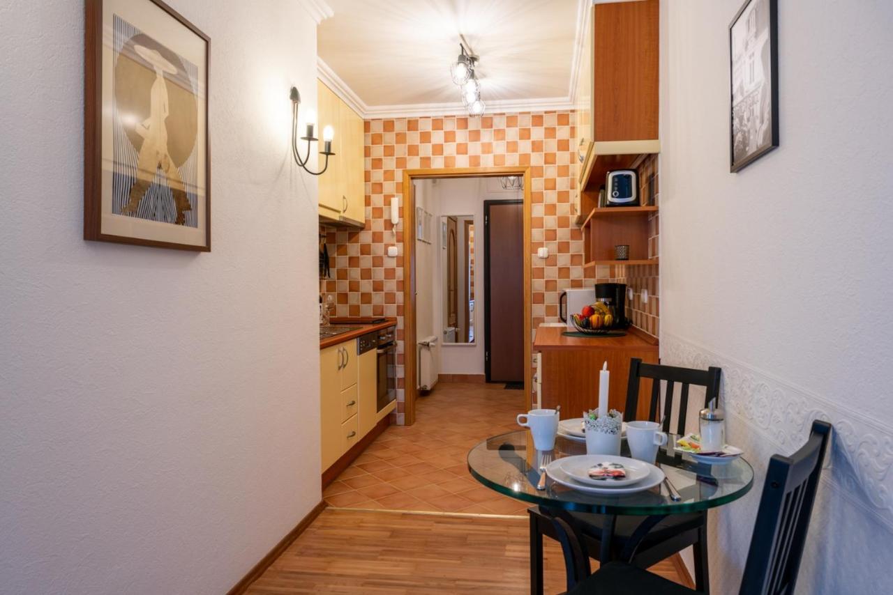 בודפשט Romantic Studio Secret Garden מראה חיצוני תמונה